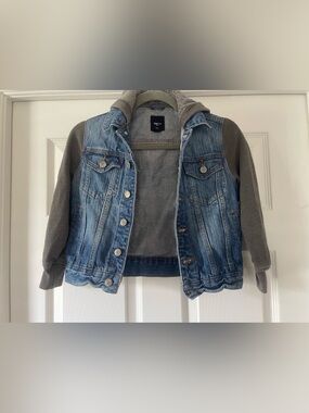 Jean jacket with grey sweatshirt sleeve & hood size small 6/7 ( READ!!)